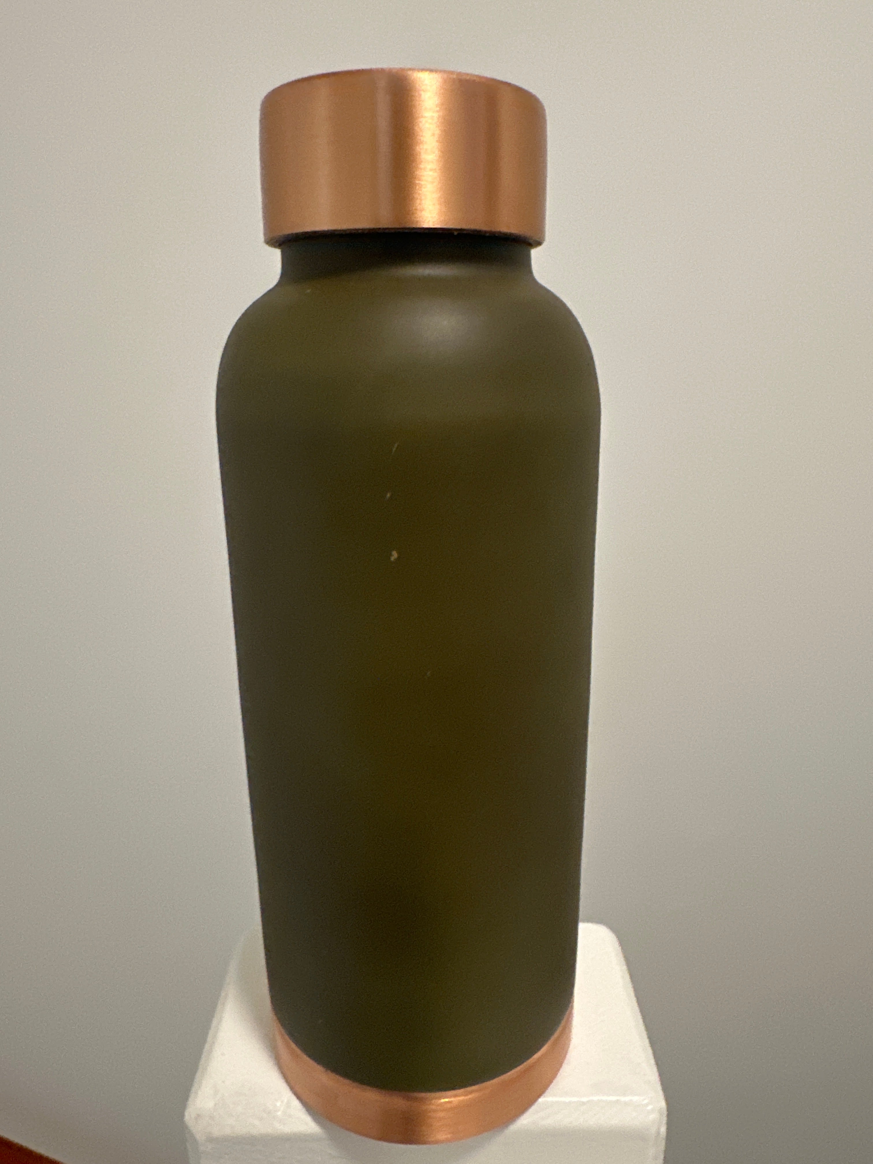 750ml olive green small scratch