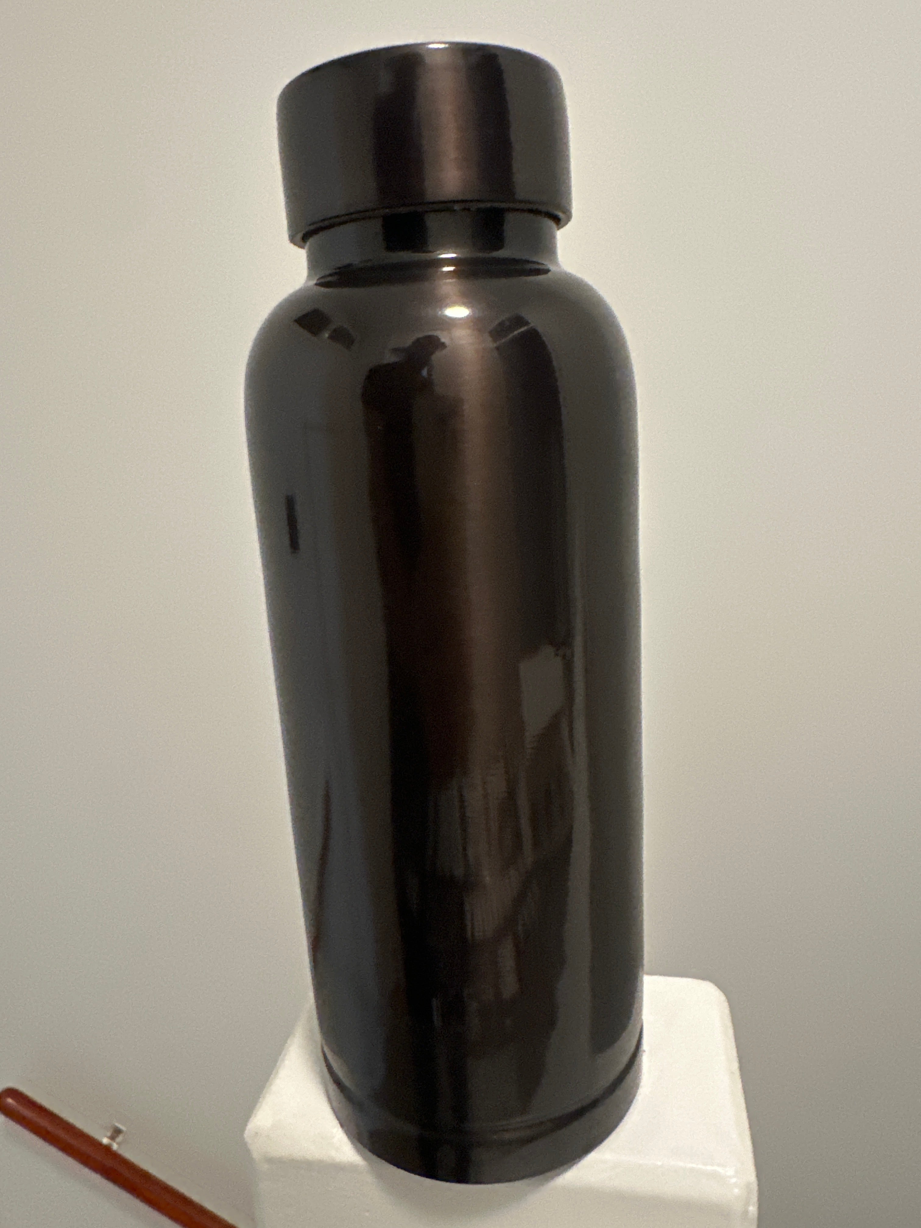 750 ml scratches