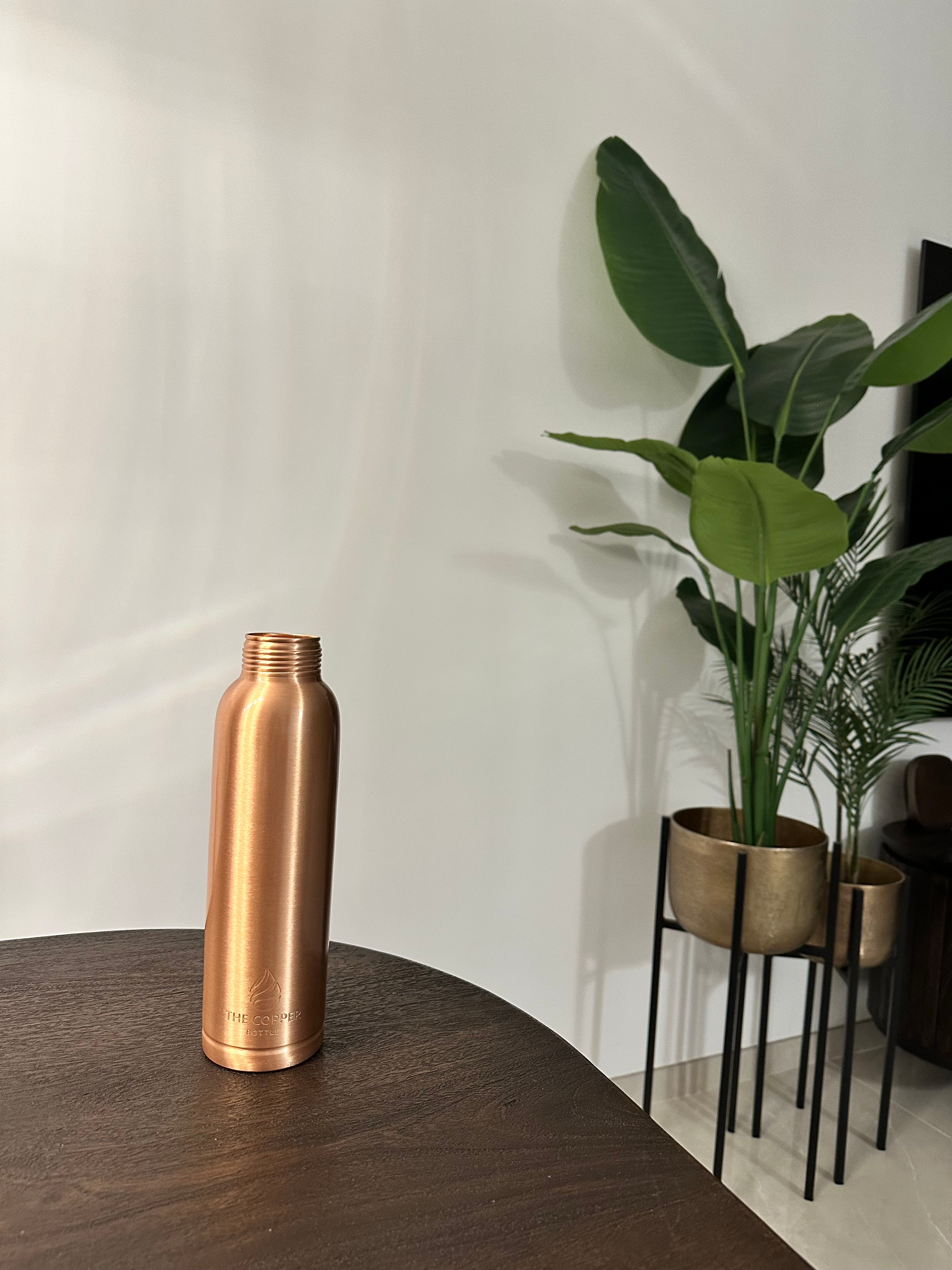 The Copper Bottle - Koperen fles V2 – The Copper Bottle That Sets